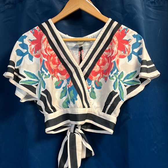 XS Summer top - Picture 1 of 2